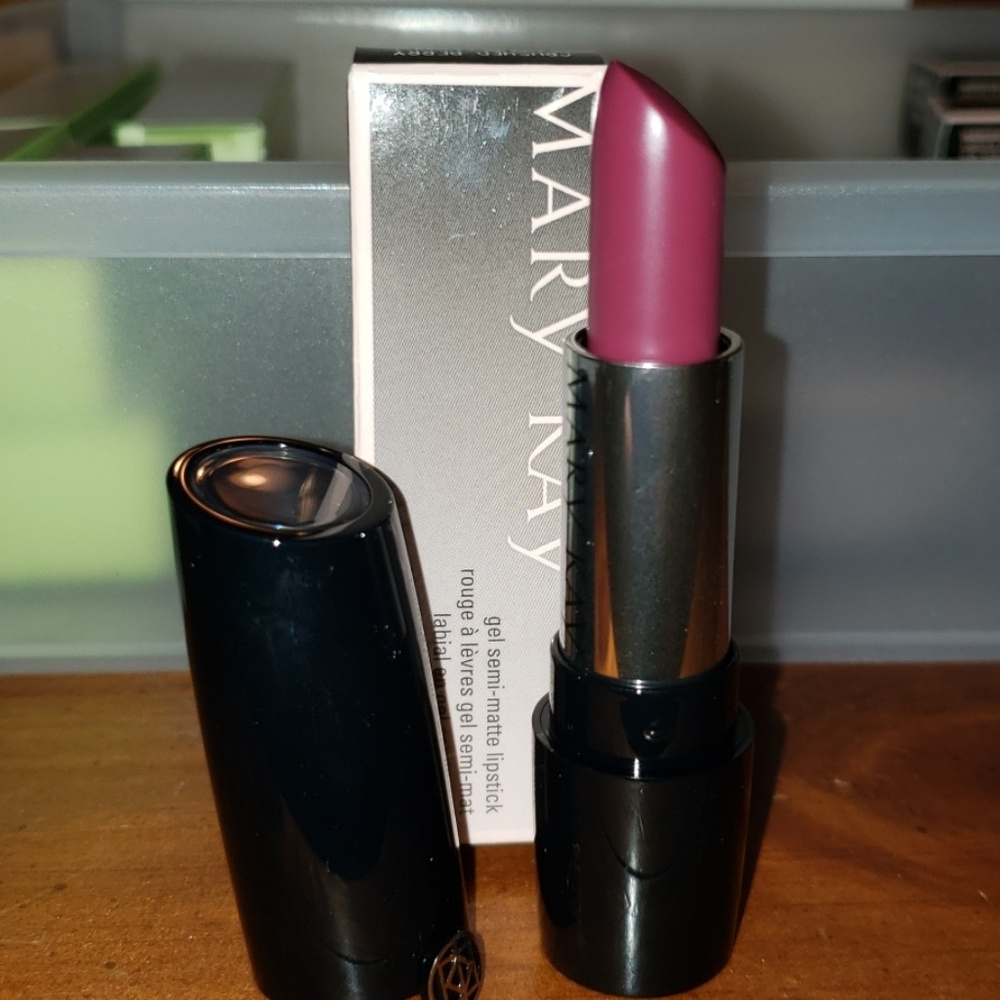 Crushed Berry Matte Lipstick